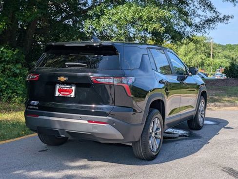 New 2026 Chevrolet Equinox LT FWD image 2
