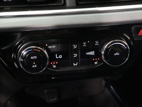Used 2025 Chevrolet Trax LT w/ Driver Confidence Package FWD image 7