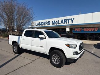 Used 2018 Toyota Tacoma SR5 video 1