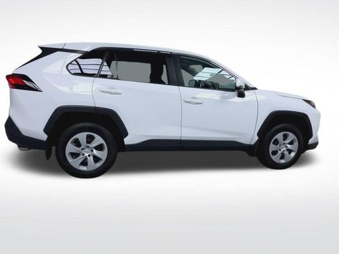 Used 2025 Toyota RAV4 LE AWD/4WD image 12