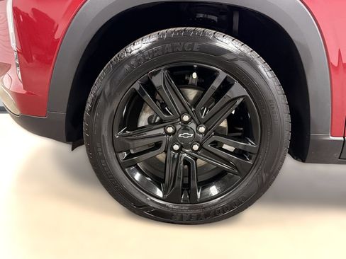 Used 2024 Chevrolet Trax ACTIV w/ Sunroof Package FWD image 11
