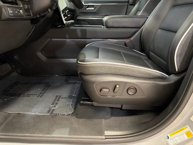 Used 2026 GMC Sierra EV Elevation AWD/4WD image 11