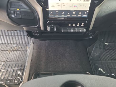 Certified 2024 RAM 3500 Laramie image 25