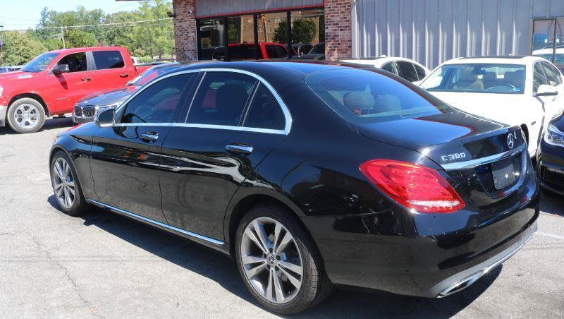 Used 2018 Mercedes-Benz C 300 Sedan w/ Premium Package image 5