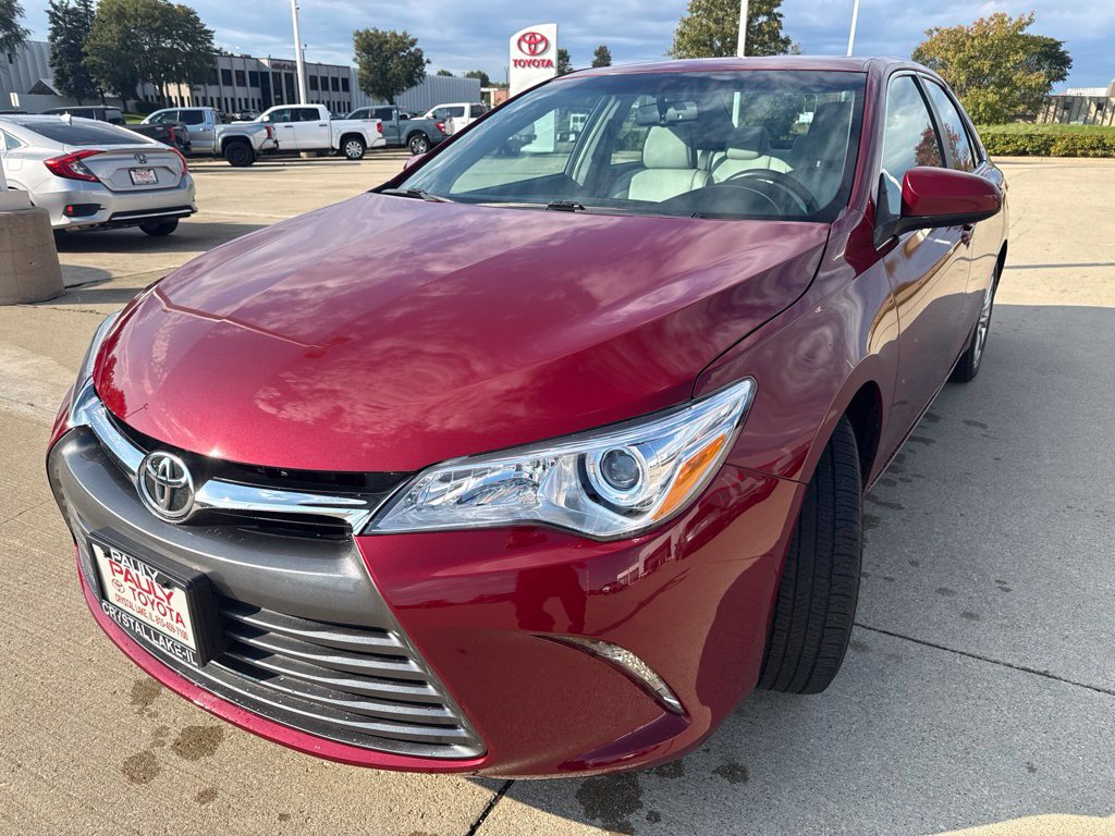 Used 2016 Toyota Camry XLE w/ Moonroof Package FWD image 6