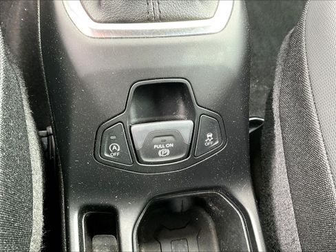 Used 2023 Jeep Renegade Altitude AWD/4WD image 34