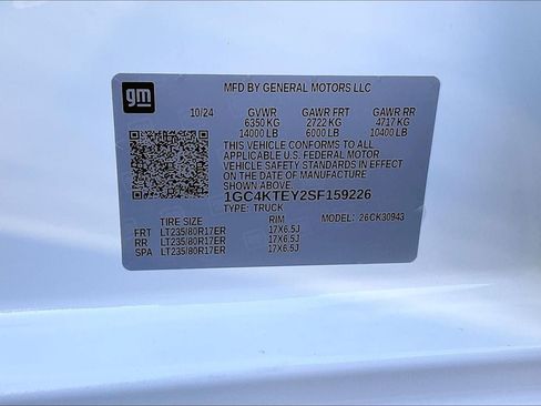 Used 2025 Chevrolet Silverado 3500 LT w/ Safety Package AWD/4WD image 34