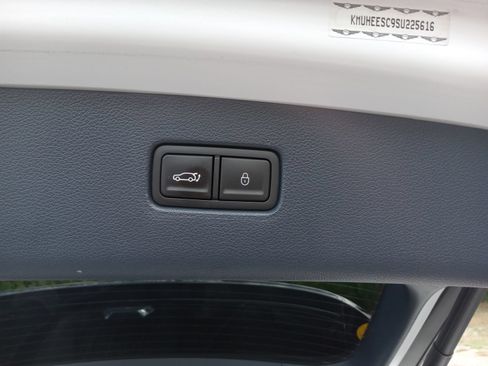 Used 2025 Genesis GV80 3.5T Prestige AWD/4WD image 29