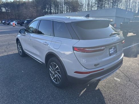 Used 2021 Lincoln Corsair Standard w/ Equipment Group 101A image 5