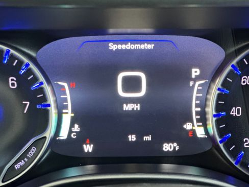 New 2026 Chrysler Pacifica Select image 28