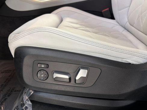 Used 2026 BMW X5 sDrive40i w/ M Sport Package RWD image 15