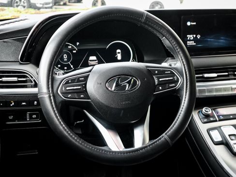 Used 2022 Hyundai Palisade Calligraphy w/ Winter Package FWD image 6