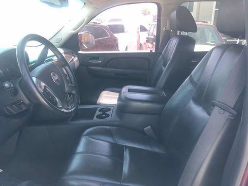 Used 2007 GMC Yukon SLT w/ SLT Preferred Equipment Group AWD/4WD image 4