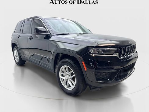 Used 2024 Jeep Grand Cherokee Laredo X w/ Trailer Tow Package AWD/4WD image 4