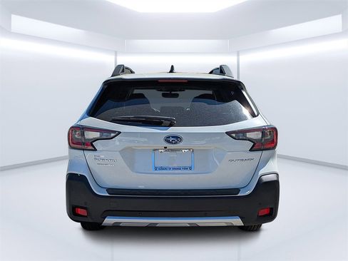 New 2025 Subaru Outback Limited image 4