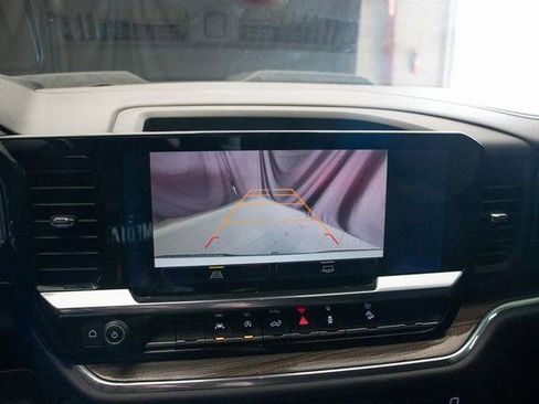 Used 2024 Chevrolet Silverado 1500 LT Trail Boss w/ Protection Package image 32