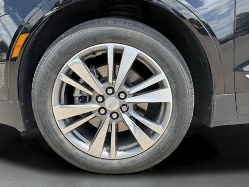 Used 2021 Cadillac XT5 Premium Luxury image 12