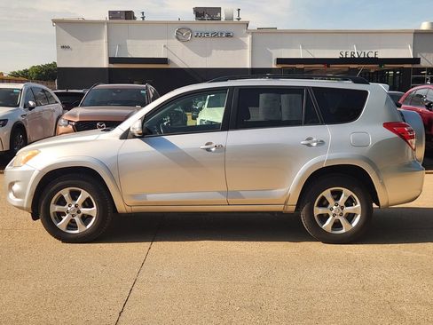 Used 2011 Toyota RAV4 Limited w/ Limited Extra Value Pkg AWD/4WD image 4