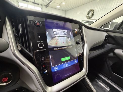 Used 2022 Subaru Outback Premium image 25