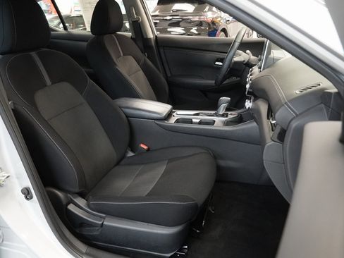 Used 2021 Nissan Sentra SV w/ Trunk Package image 30