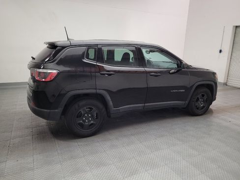 Used 2019 Jeep Compass Sport FWD image 10