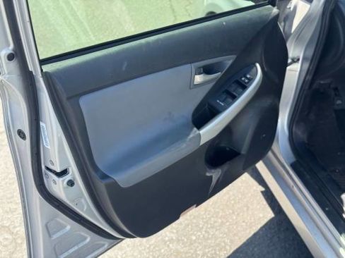 Used 2015 Toyota Prius Persona Series image 8