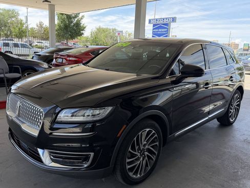 Used 2020 Lincoln Nautilus Reserve w/ Equipment Group 201A FWD image 3