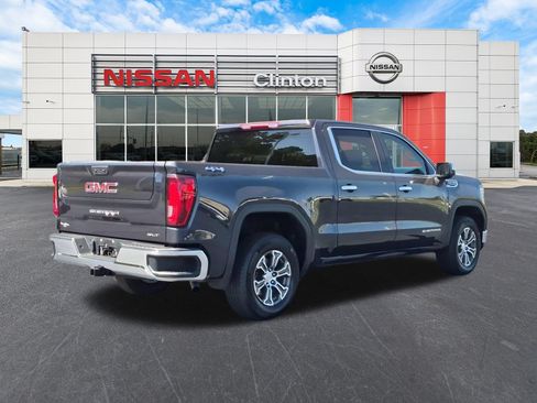 Used 2025 GMC Sierra 1500 SLT AWD/4WD image 3