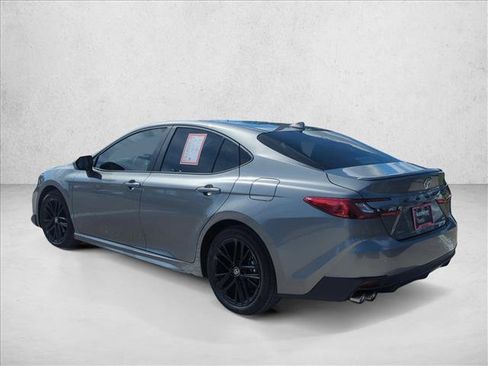 Used 2026 Toyota Camry SE FWD image 7