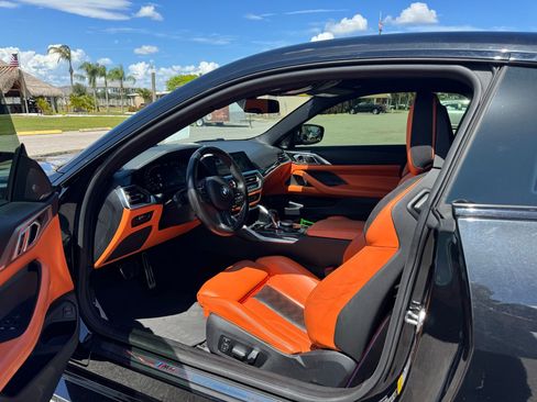 Used 2021 BMW M4 Competition w/ M Carbon Exterior Package RWD image 7