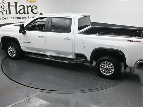 Used 2025 Chevrolet Silverado 2500 LT w/ Convenience Package AWD/4WD image 40