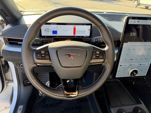 Certified 2023 Ford Mustang Mach-E GT image 19