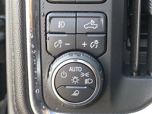 Used 2022 Chevrolet Silverado 2500 LTZ w/ LTZ Convenience Package image 27