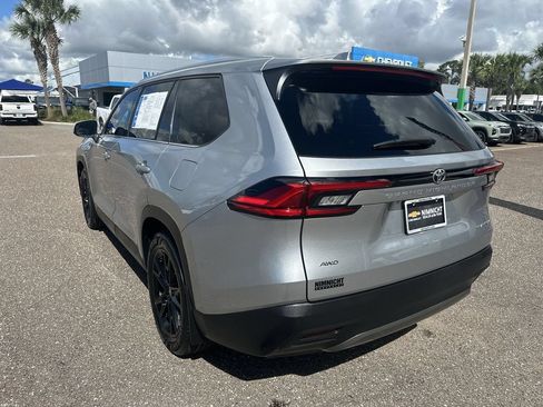 Used 2024 Toyota Grand Highlander AWD image 14