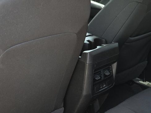 Used 2024 GMC Canyon Elevation w/ Convenience Package AWD/4WD image 30