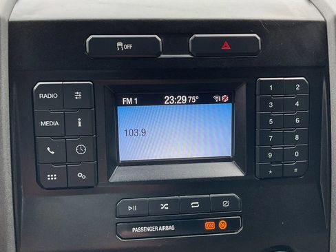 Used 2020 Ford F250 XL w/ Power Equipment Group image 30