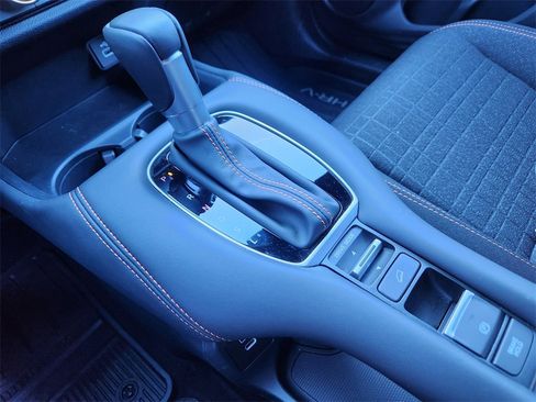Used 2025 Honda HR-V Sport image 22