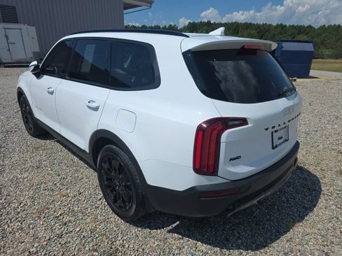 Certified 2022 Kia Telluride SX w/ SX Prestige Package AWD/4WD image 4