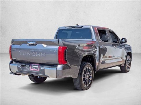 Used 2025 Toyota Tundra Limited AWD/4WD image 5