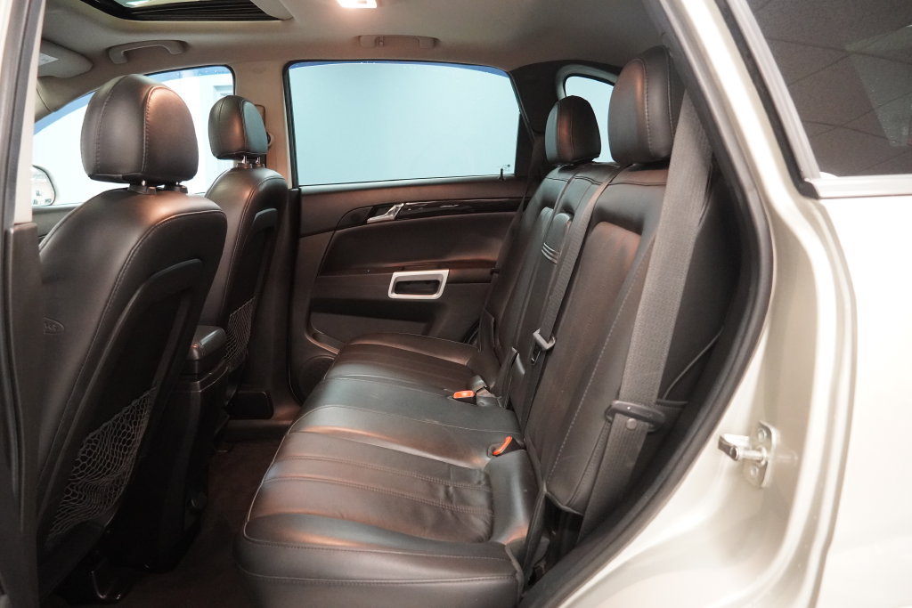 Used 2014 Chevrolet Captiva Sport LTZ FWD image 26