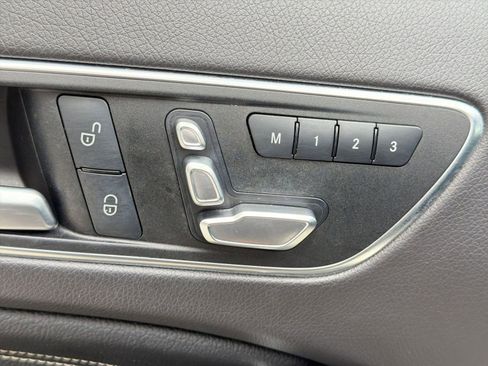 Used 2019 Mercedes-Benz GLA 250 4MATIC image 14