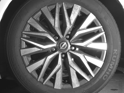 Used 2025 Nissan Altima 2.5 SV image 14