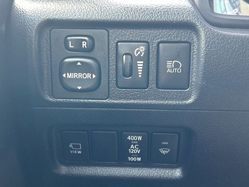 Used 2022 Toyota 4Runner Limited AWD/4WD image 39