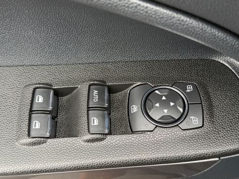 Used 2021 Ford EcoSport SE FWD image 13