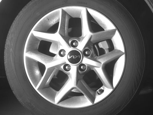 Used 2025 Kia Soul LX w/ LX Technology Package FWD image 13