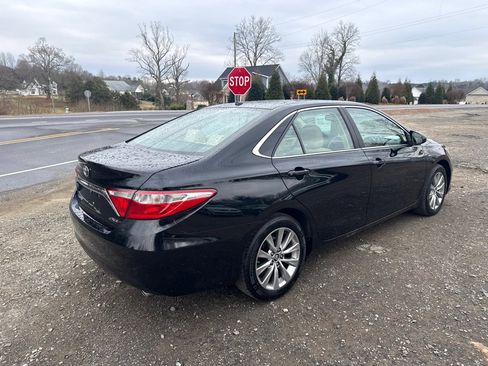 Used 2015 Toyota Camry XLE image 6