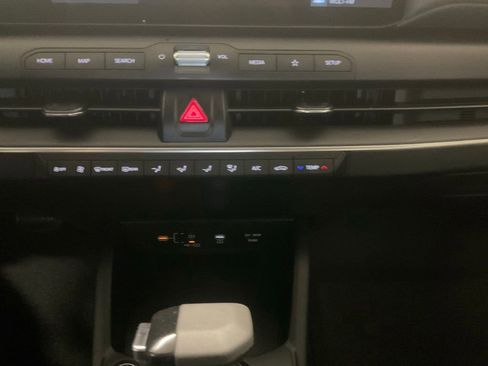 Used 2025 Kia K4 FWD image 28