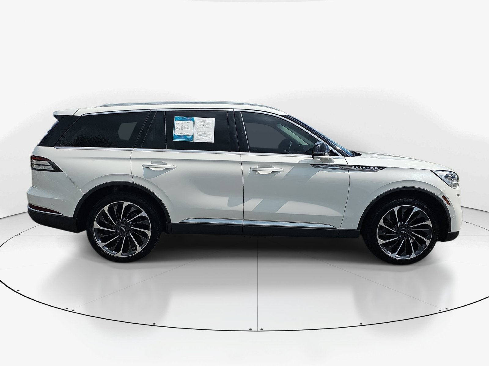 Used 2022 Lincoln Aviator Reserve w/ Equipment Group 201A AWD/4WD image 5