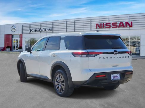 New 2026 Nissan Pathfinder S image 8