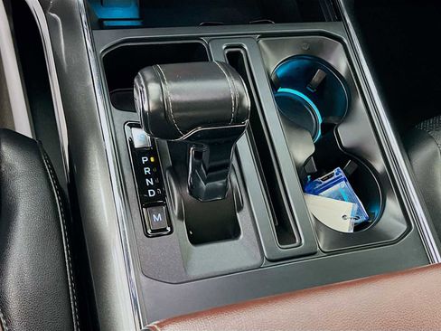 Used 2021 Ford F150 Lariat w/ Equipment Group 502A High image 17